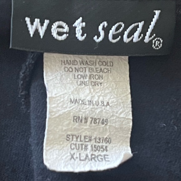 2/$30 Wet Seal Cold Shoulder Top - Picture 8 of 8